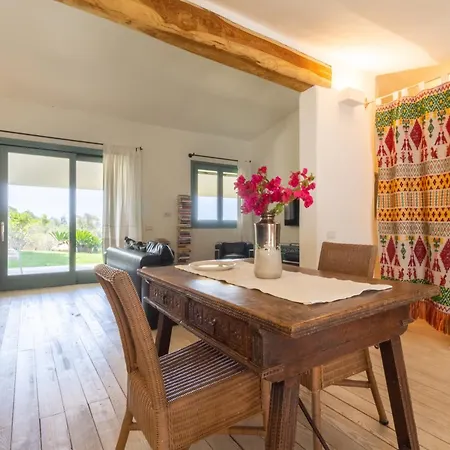 Maffi - Spaziosa, Vista Mare E Parcheggio Villa *