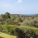 Maffi - Spaziosa, Vista Mare E Parcheggio *