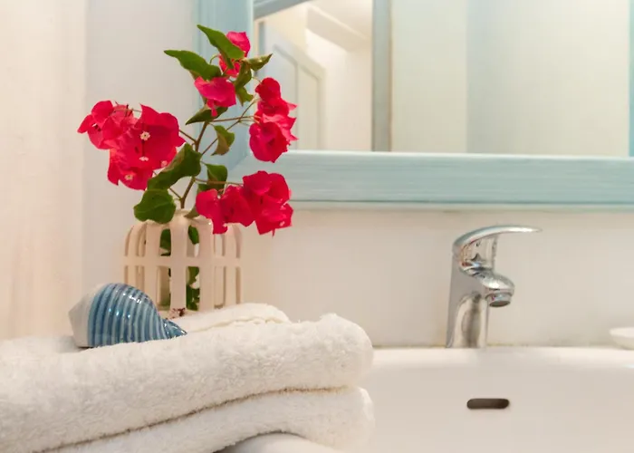 Maffi - Spaziosa, Vista Mare E Parcheggio *